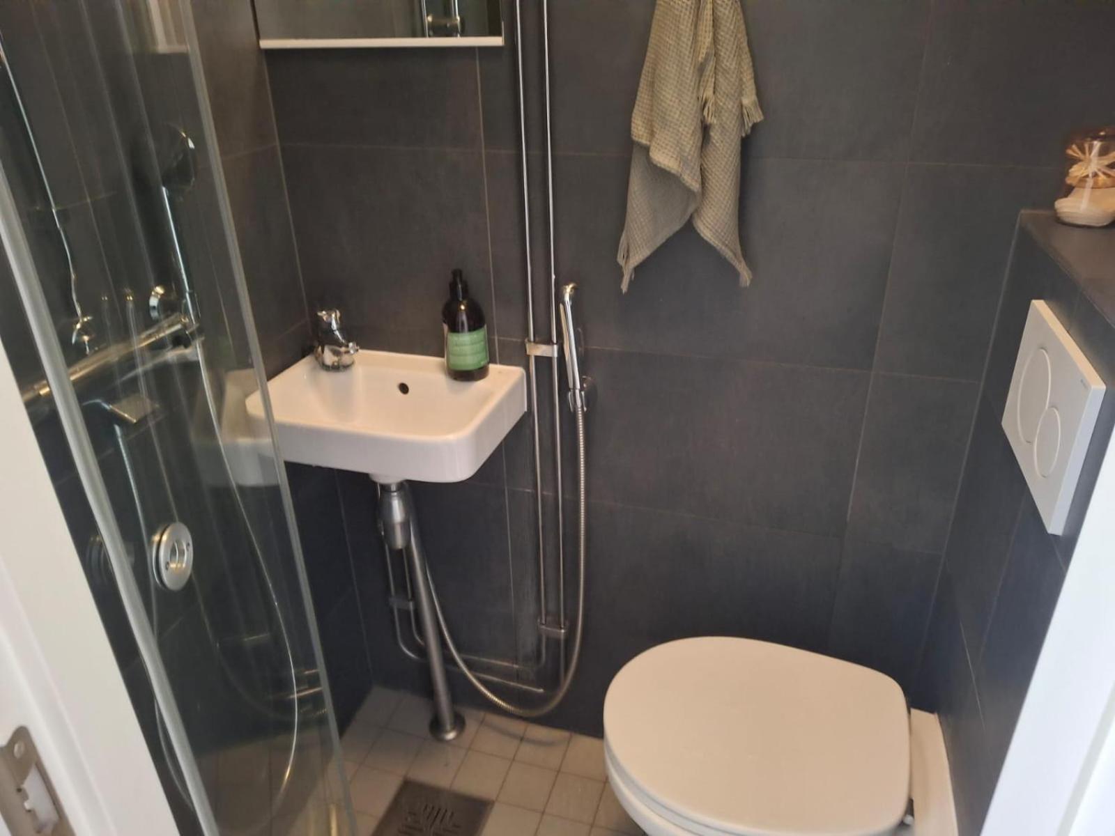 Apartamento Eerikinkatu 31 B 27 Helsinki Exterior foto